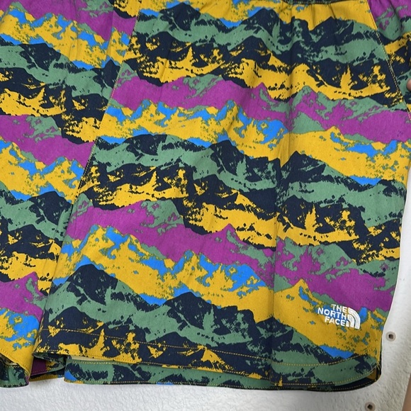 The North Face Women’s Plus Size 3X Class V Pull On Shorts Athleisure Hiking NWT - Picture 3 of 12